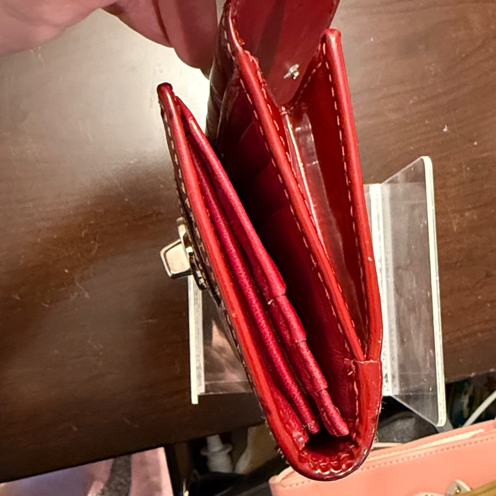 Coach Vintage Signature Embossed Patent Leather Turnlock Wallet (Color: Red) EUC - Picture 13 of 16